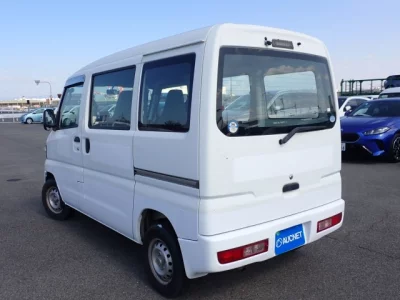 Mitsubishi Minicab Van