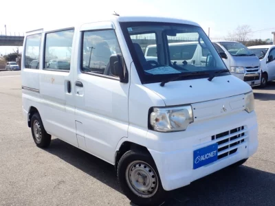 Mitsubishi Minicab Van