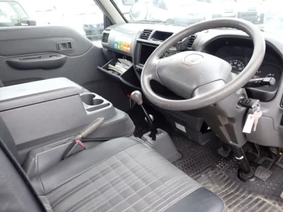 Mazda Bongo Van