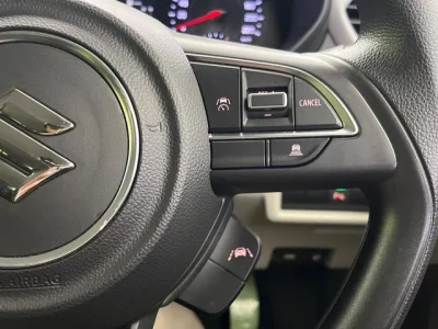 Suzuki SWIFT  с аукциона в Японии