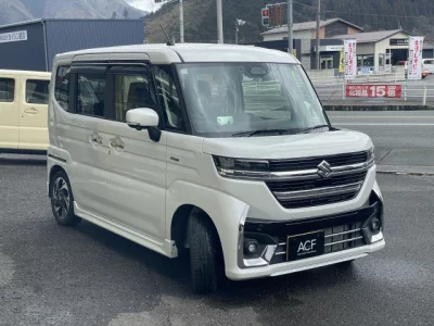Suzuki Spacia