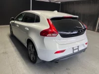 Volvo V40 лот № 3016 оценка 4  с аукциона в Японии 1