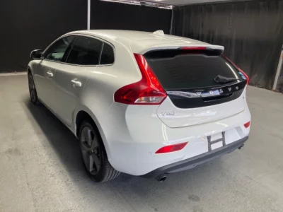 Volvo V40  с аукциона в Японии