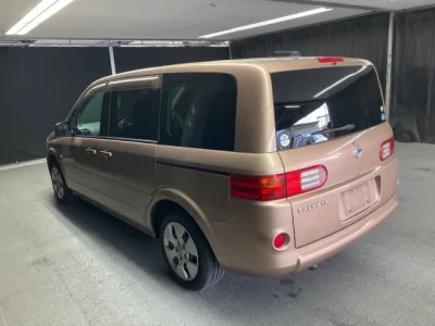 Nissan Lafesta