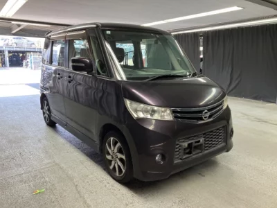 Nissan ROOX  с аукциона в Японии