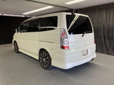 Nissan SERENA  с аукциона в Японии