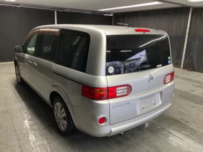 Nissan Lafesta