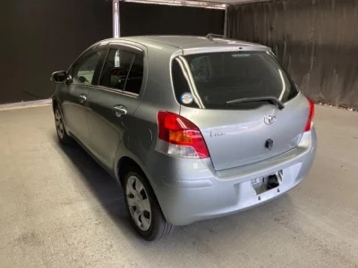 Toyota VITZ  с аукциона в Японии