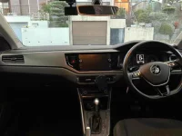 Volkswagen Polo лот № 10002 оценка 4  с аукциона в Японии 2