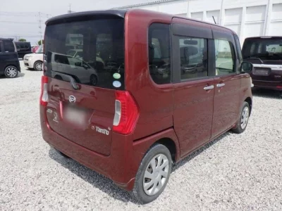 Daihatsu TANTO  с аукциона в Японии