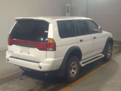 Mitsubishi CHALLENGER  с аукциона в Японии