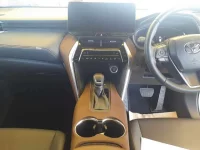 Toyota HARRIER лот № 30295 оценка 6  с аукциона в Японии 8