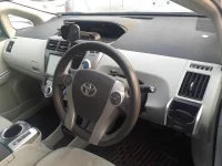 Toyota PRIUS ALPHA лот № 10075 оценка 3.5  с аукциона в Японии 6