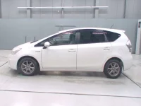 Toyota PRIUS ALPHA лот № 10075 оценка 3.5  с аукциона в Японии 3