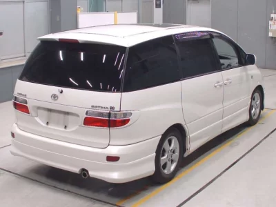 Toyota ESTIMA  с аукциона в Японии