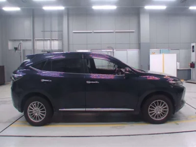 Toyota HARRIER  с аукциона в Японии