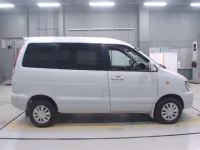 Toyota TOWN ACE NOAH лот № 70108 оценка 3.5  с аукциона в Японии 2
