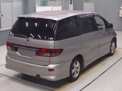 Toyota ESTIMA  с аукциона в Японии