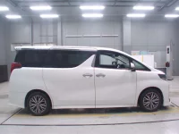 Toyota ALPHARD лот № 30055 оценка 4.5  с аукциона в Японии 2
