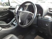 Toyota ALPHARD лот № 30074 оценка 4  с аукциона в Японии 6