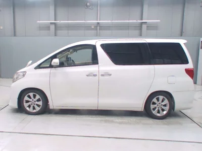 Toyota ALPHARD  с аукциона в Японии