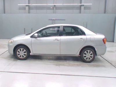 Toyota COROLLA AXIO  с аукциона в Японии
