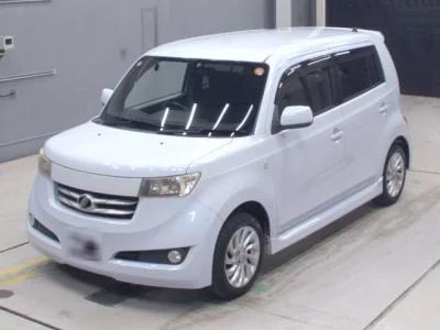 Toyota BB  с аукциона в Японии