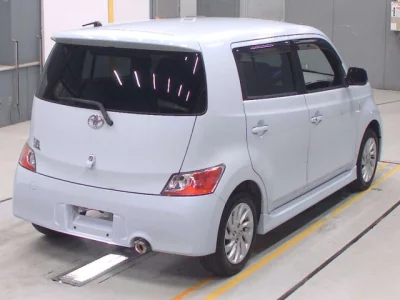 Toyota BB  с аукциона в Японии