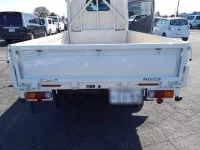 Toyota DYNA лот № 70042 оценка 99  с аукциона в Японии 8