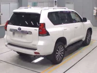 Toyota LAND CRUISER PRADO лот № 30078 оценка 4.5  с аукциона в Японии 1