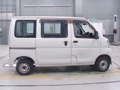 Toyota PIXIS VAN  с аукциона в Японии
