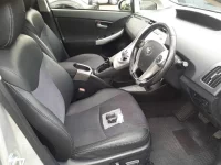 Toyota Prius лот № 30012 оценка 3.5  с аукциона в Японии 7