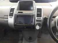 Toyota Prius лот № 30026 оценка 3.5  с аукциона в Японии 8