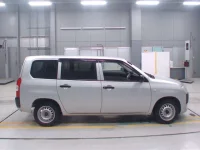 Toyota PROBOX лот № 30034 оценка 4  с аукциона в Японии 2