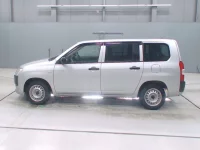 Toyota PROBOX лот № 30034 оценка 4  с аукциона в Японии 3