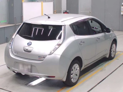 Nissan LEAF  с аукциона в Японии