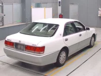 Toyota CROWN лот № 10084 оценка 3.5  с аукциона в Японии 1