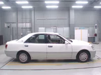 Toyota CROWN лот № 10084 оценка 3.5  с аукциона в Японии 2