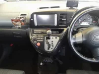 Toyota WISH лот № 70009 оценка R  с аукциона в Японии 8