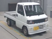 Nissan CLIPPER TRUCK лот № 30058 оценка 4  с аукциона в Японии 4