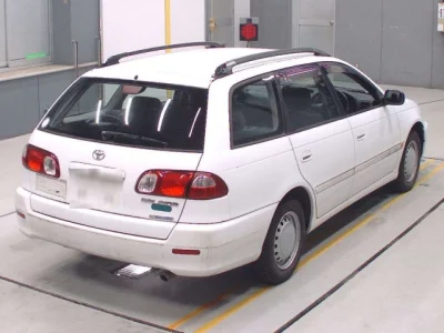 Toyota CALDINA  с аукциона в Японии