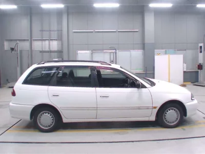 Toyota CALDINA  с аукциона в Японии