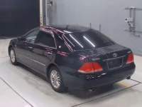 Toyota CROWN лот № 70075 оценка 4  с аукциона в Японии 5