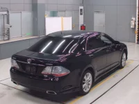 Toyota CROWN лот № 10047 оценка 3.5  с аукциона в Японии 1