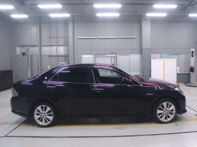 Toyota CROWN  с аукциона в Японии