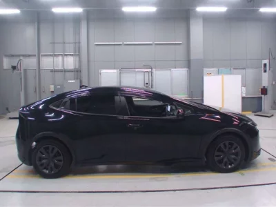 Toyota Prius  с аукциона в Японии