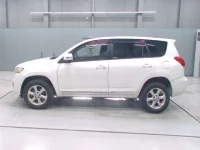 Toyota VANGUARD лот № 30170 оценка R  с аукциона в Японии 3