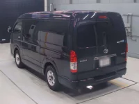 Toyota HIACE VAN лот № 30188 оценка 4  с аукциона в Японии 5