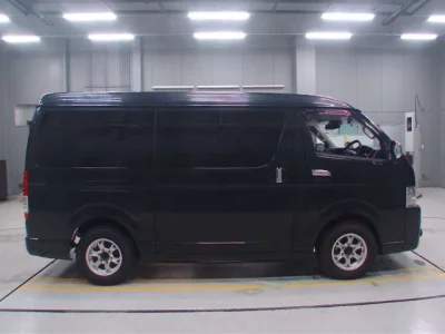 Toyota HIACE VAN  с аукциона в Японии