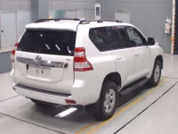 Toyota LAND CRUISER PRADO лот № 30186 оценка 4  с аукциона в Японии 1